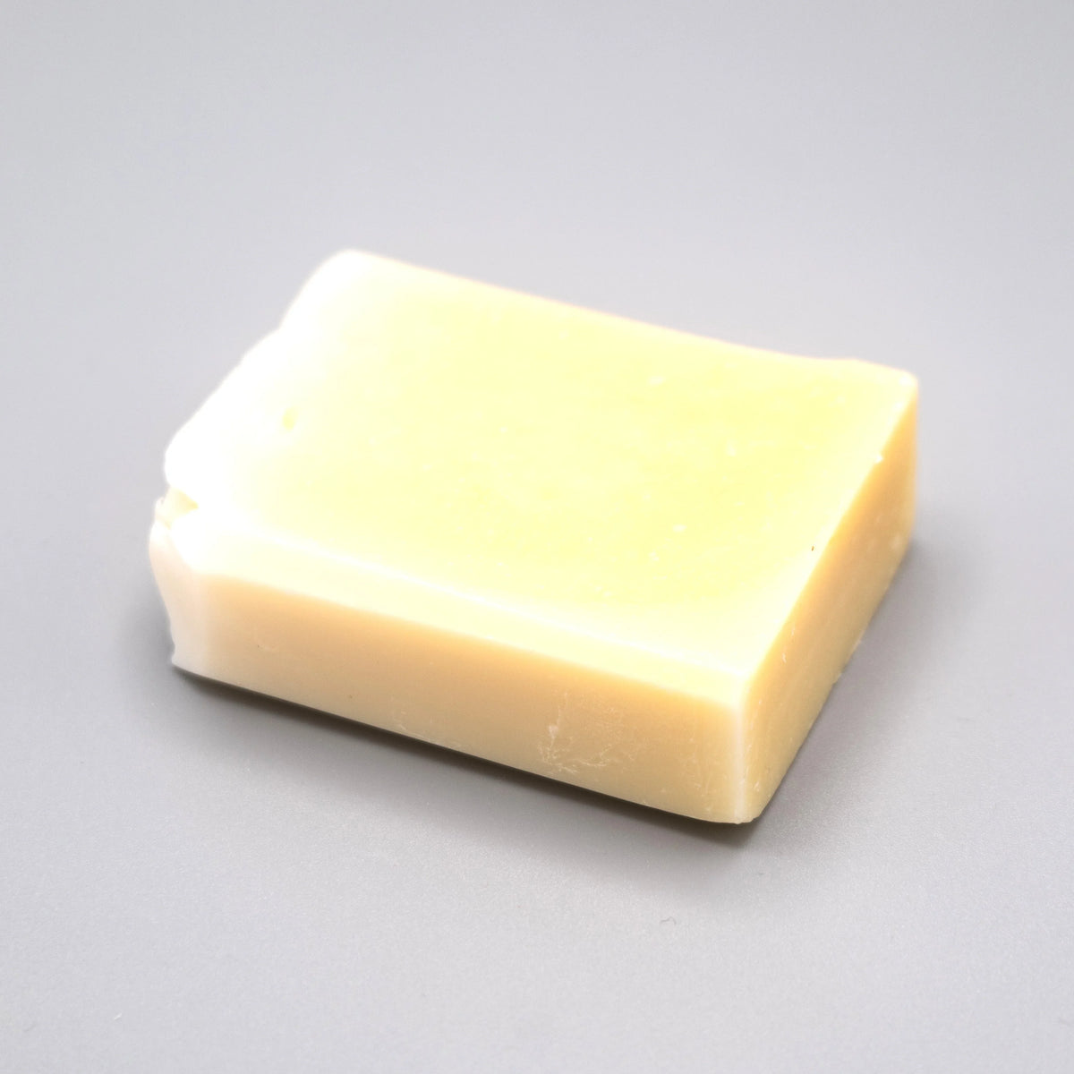 Savon artisanal Moussaillon de La Saponerie, surgras à 6%, naturel et sans parfum.
