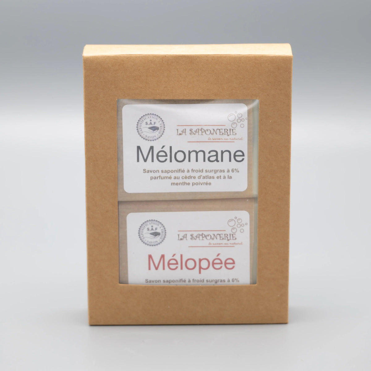 Coffret de deux savons artisanaux La Saponerie : Mélomane et Mélopée, surgras à 6%.